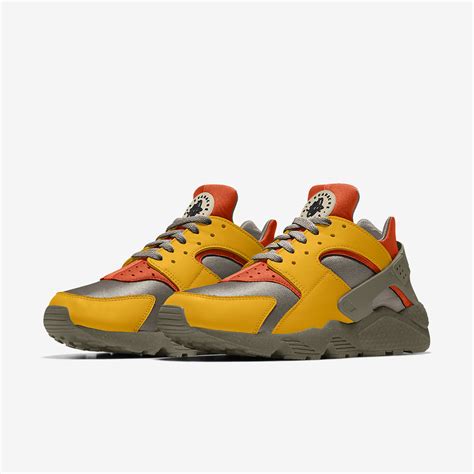 nike huaraches shoes.